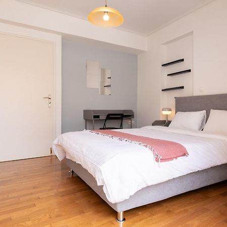 Athens Retreat 1-Bdr Apt Close To Metro Station Apartman Kültér fotó