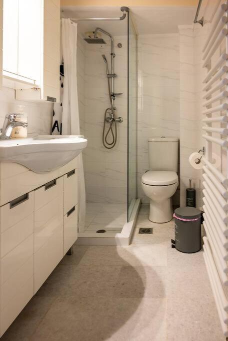 Athens Retreat 1-Bdr Apt Close To Metro Station Apartman Kültér fotó